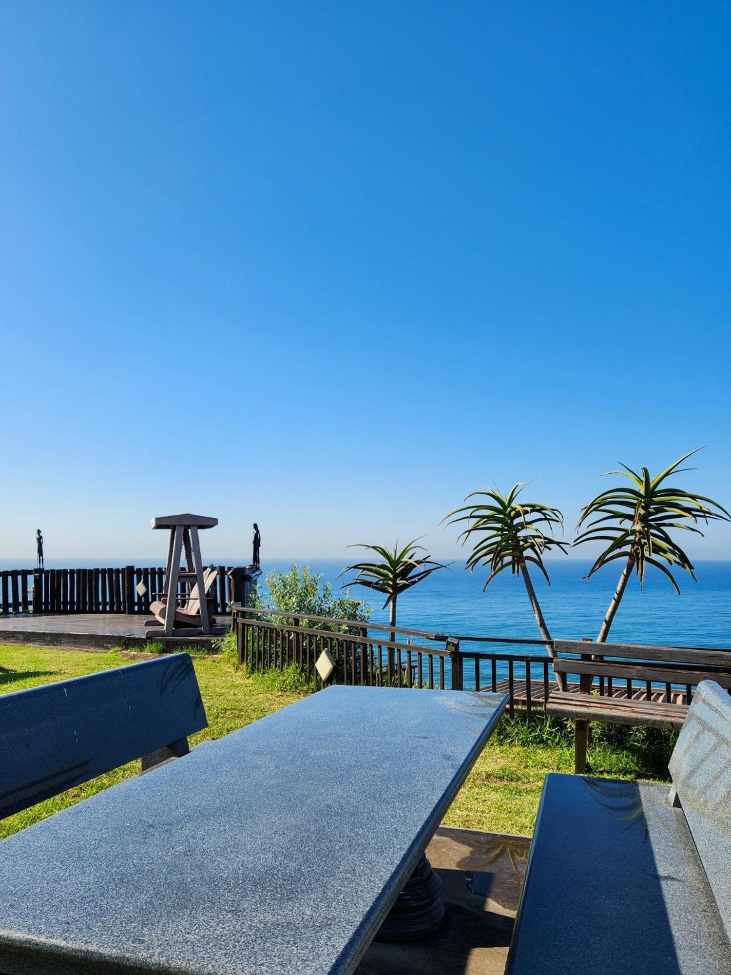 305 Guest House Amanzimtoti Bagian luar foto